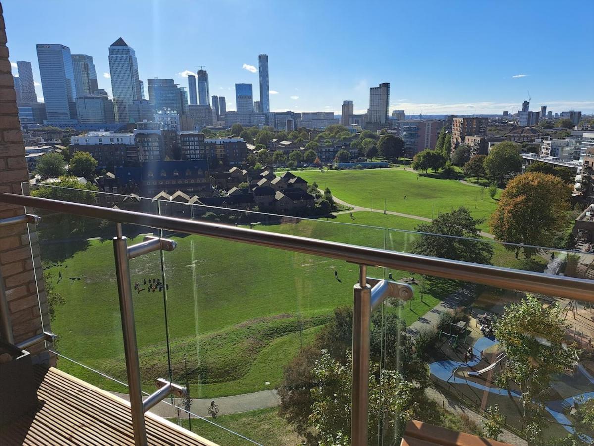 Cozy Double Room With Large En Suite Near Canary Wharf London With Amazing Views In A Shared Apartment Eksteriør billede
